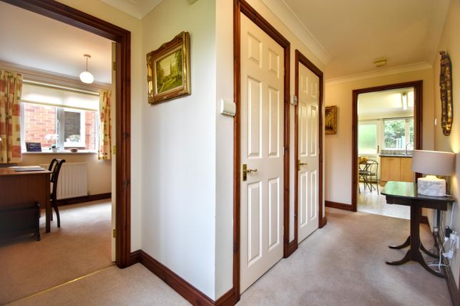 4, Beckside Court, Louth photo 4