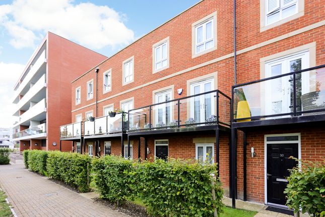 31, Racecourse Road, Newbury photo 2