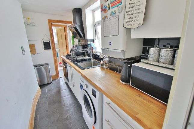 3, Clarkes Road, Portsmouth photo 3
