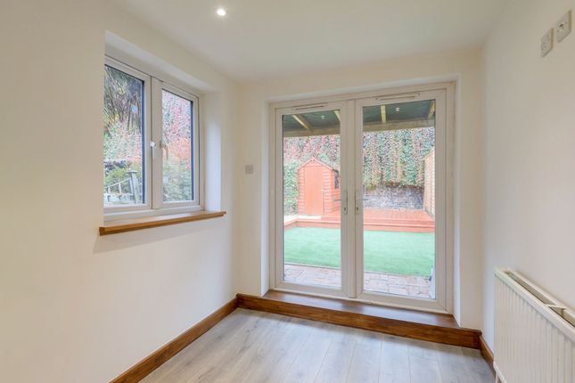 128 Leahurst Road, Hither Green photo 4