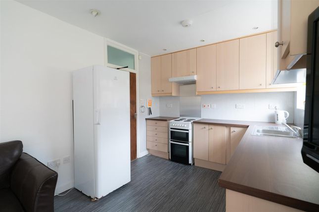 112, Metchley Drive, Birmingham photo 3