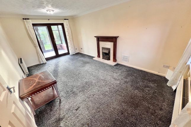Property to rent in Broadwells Crescent, Westwood Heath, Coventry