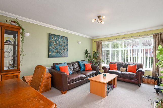 8, Heath Moor Drive, York photo 4