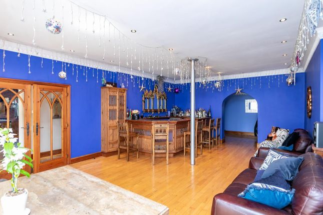 6 Ringley Roads-56.Jpg