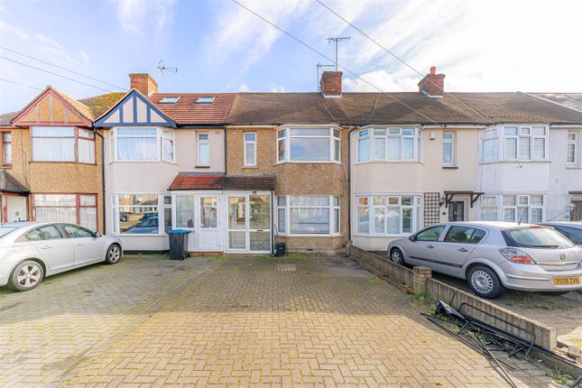 Property for sale in Greenwood Avenue, Enfield