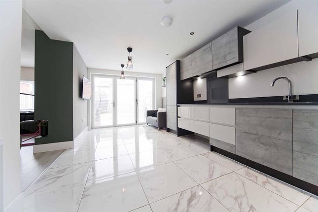 8, High Grange Way, Wingate photo 4