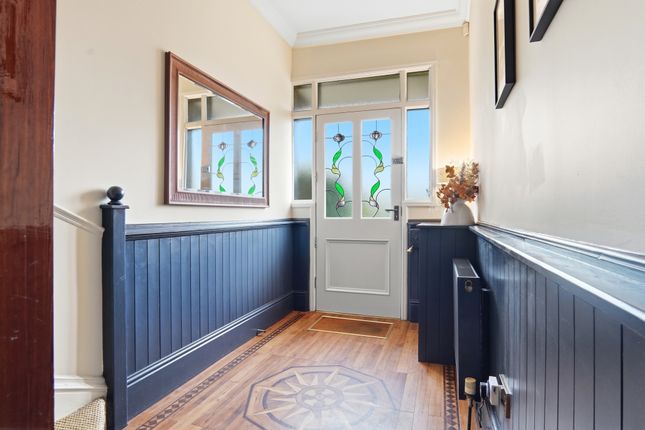 8, Talbot Road, Leeds photo 3