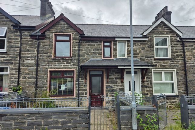 3-bed house on 18, Park Square, BLAENAU FFESTINIOG, £80,000