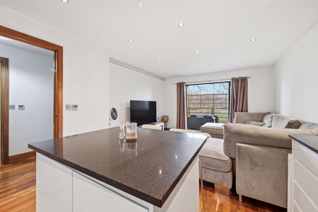 3 Woolston Manor, Abridge Road, Chigwell photo 3