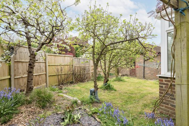 3, Billingshurst Road, Horsham photo 2