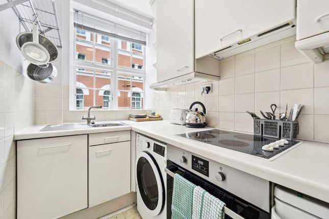 Morpeth Terrace, London photo 3