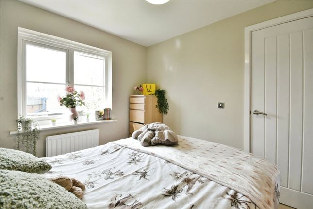 End terrace house for sale in Ferndale, Hyde, Cheshire