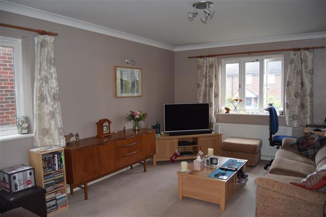 Thumbnail Flat for sale in Champion Down, Effingham, Surrey