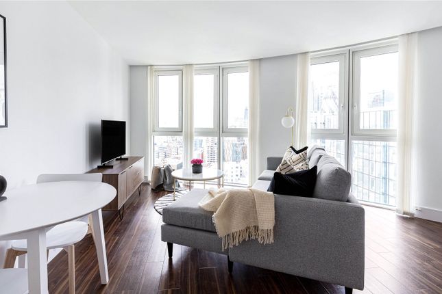 Flat for sale in Alie Street, London