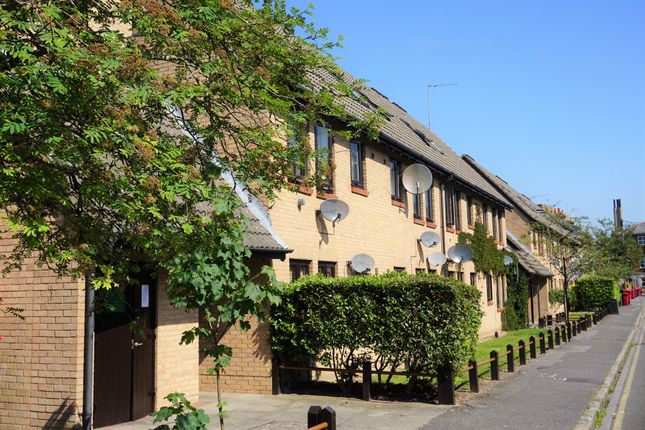 Maisonette for sale in Osborne Street, Slough