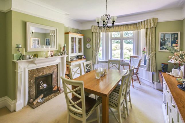 Edale, Lingfield Road, East Grinstead photo 4