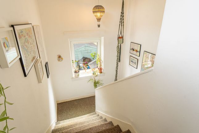 69 Hardridge Road, Glasgow photo 3