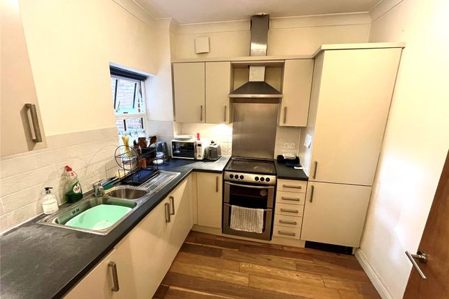 Apartment 3, The Rudgewick 98-100,, Sussex Street, Hampshire photo 2