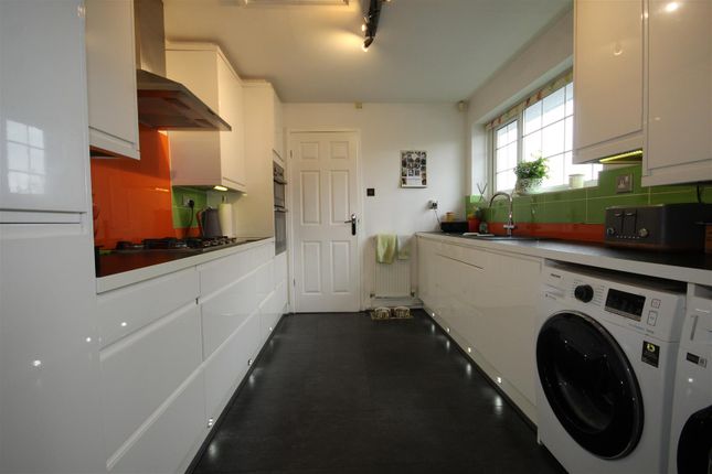 3-bed house on 22, Windsor Rise, Pontefract, £350,000