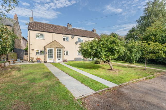 2-bed house on Home Farm Cottages,2, Burton Hill, Malmesbury, £350,000