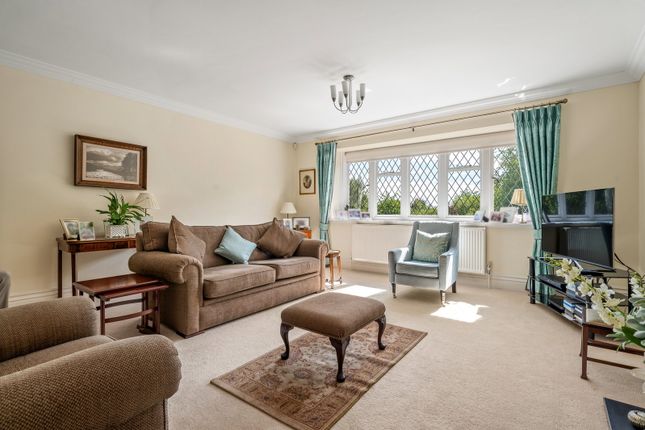 Holly Hill Drive,4 Holly Hill Park, Banstead photo 4