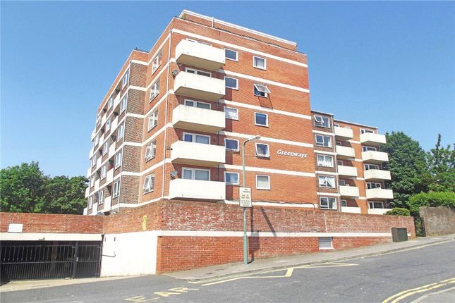 2 bed flat for sale in Greenways, Highlands Road, Portslade, Brighton BN41