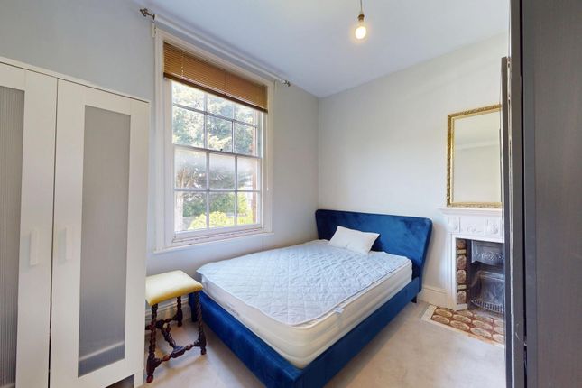 10, Rosemont Avenue, London, UK photo 4
