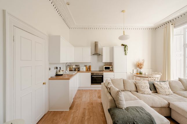 First Floor Flat 2 Frederick Place, Bristol photo 3