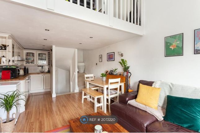 Thumbnail Terraced house to rent in Elmgreen Close, London