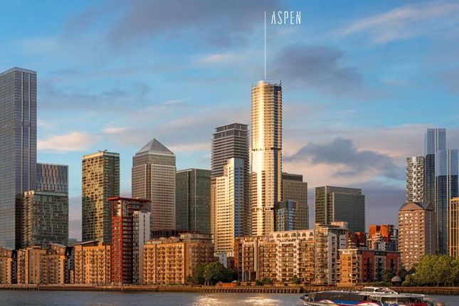 Flat for sale in Marsh Wall, Canary Wharf, London