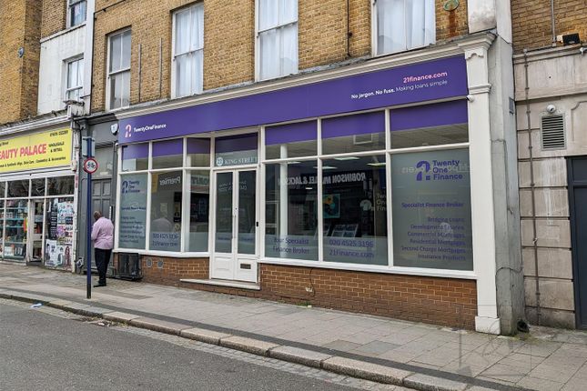 Retail premises to let in King Street, Gravesend