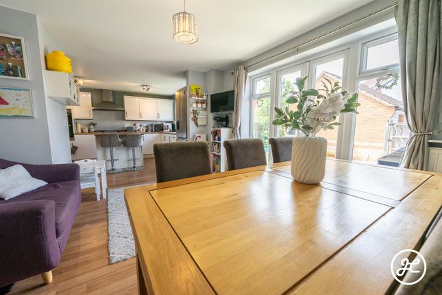2, Westminster Way, Bridgwater photo 4