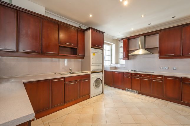 Flat for sale in Hanover House, St John's Wood High Street, London