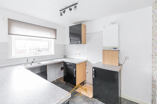 Flat for sale in 26 Inzievar Terrace, Oakley, Dunfermline