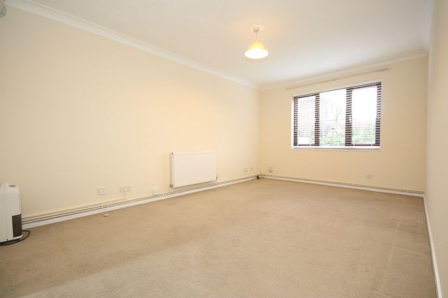 The Rowans, The Rowans, Woking photo 3