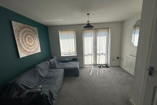 4 , Sir Harry Secombe Court, Swansea photo 3
