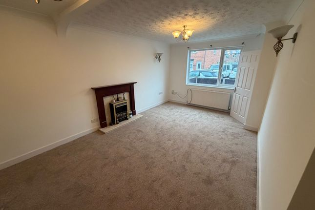 30, Manor Avenue, Nottingham photo 2