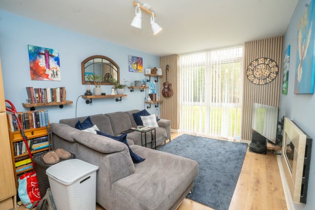 2, Mayfair Court, Prenton photo 2