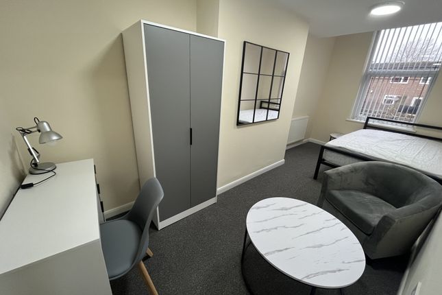 Room to rent in Cavendish House, Cavendish Street, Manchester
