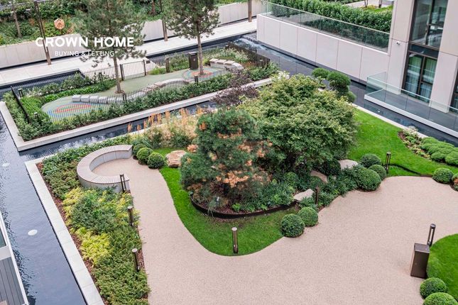 307 3 Merino Gardens, London photo 3