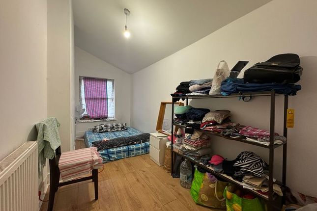 26, Russell Street, Luton photo 5