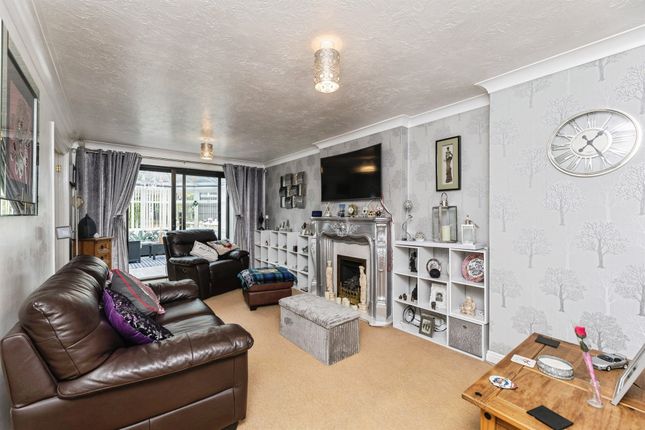 71, Ashworth Road, Pontefract photo 3