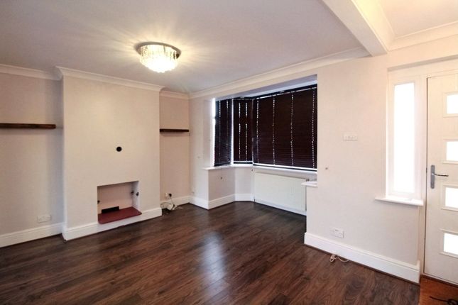 26, Kingsmead Avenue, Essex photo 3