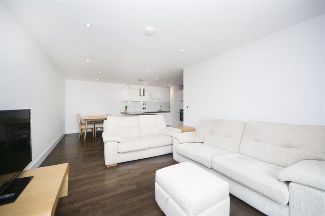 Flat 43 Trafalgar Building, 15 Henry Macaulay Avenue, Kingston Upon Thames photo 2