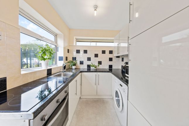 103 Myddleton Lane, Warrington photo 3