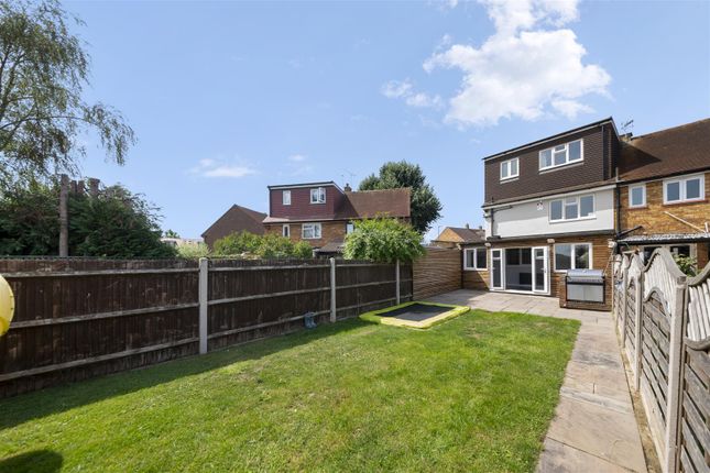 181, Ash Grove, Harefield photo 2