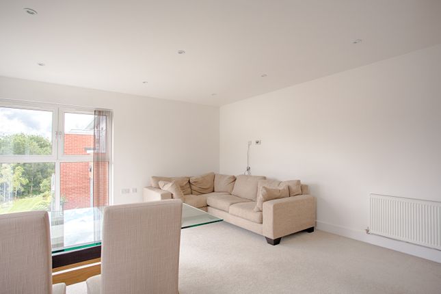 Flat to rent in Charrington Place, St Albans, Herts