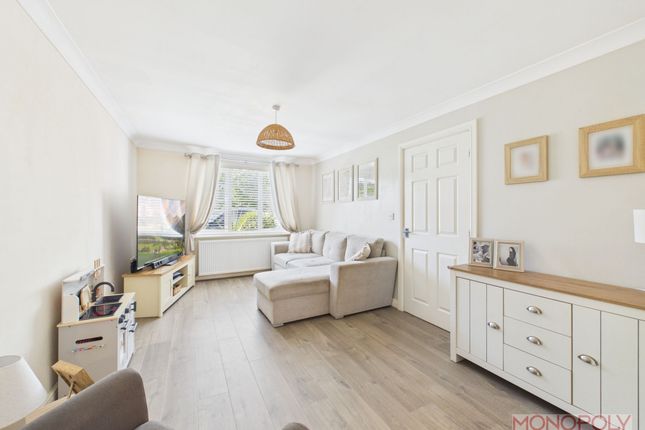 9 Top Farm Road, Wrexham photo 2
