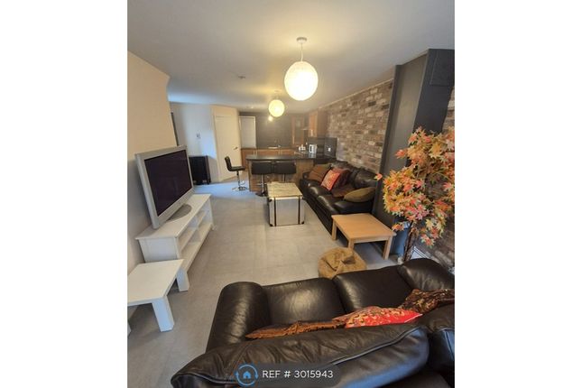 Flat, Tetlow Church, Liverpool photo 5