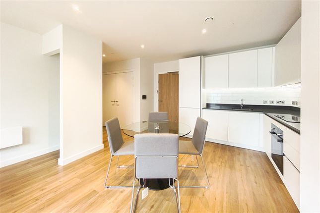 Flat 312, Mount, Meadowside, Manchester photo 2